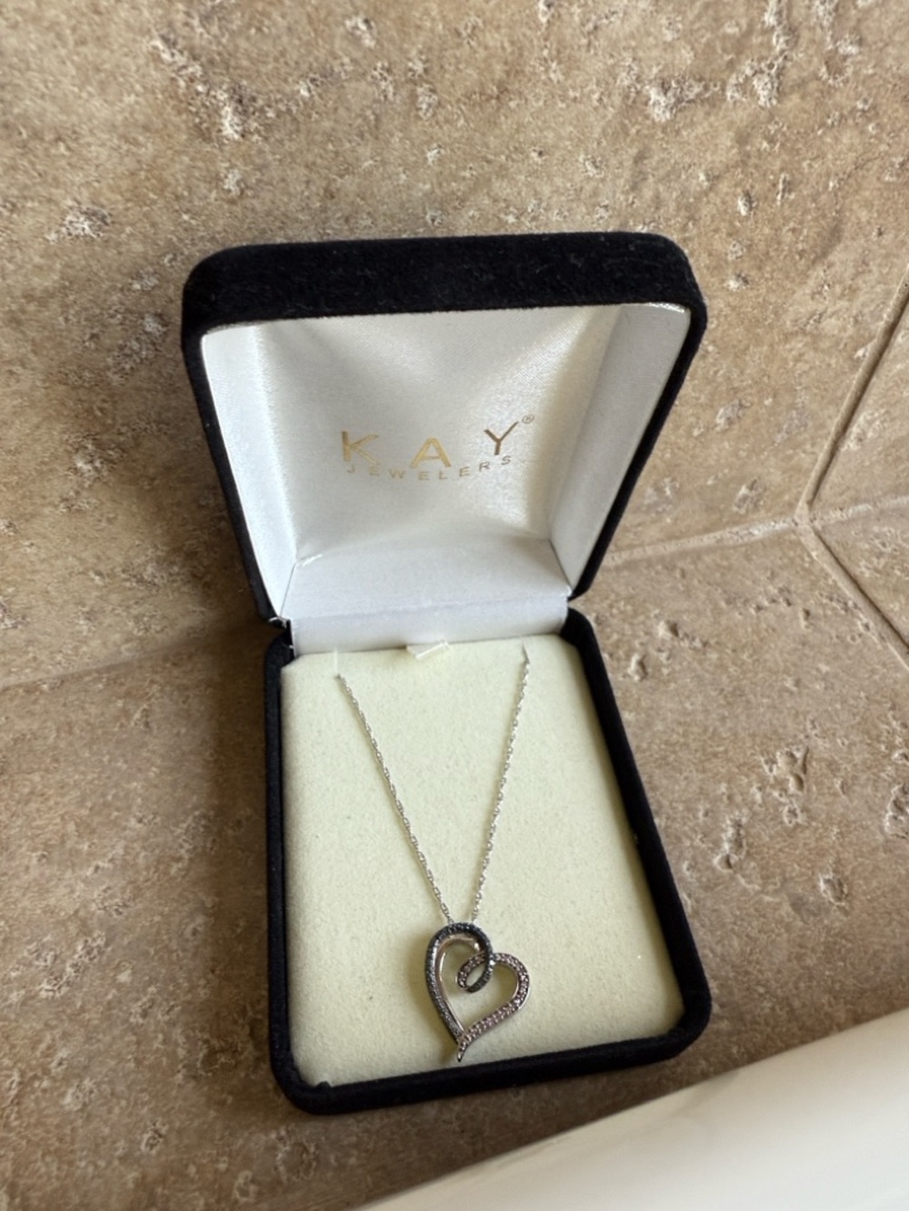 Kay Jewelers silver diamond necklace